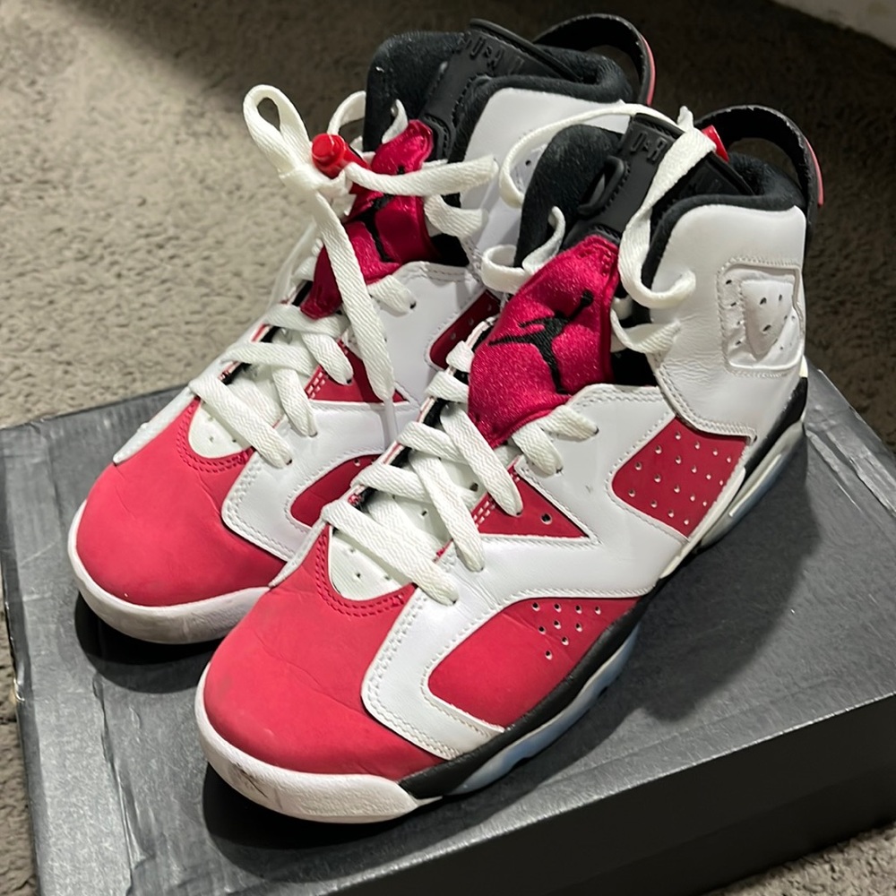 AIR JORDAN RETRO 6 GS 5.5